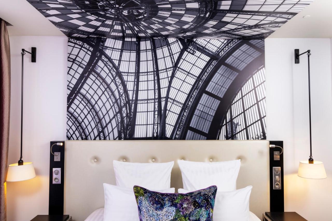 Eiffel Double Room