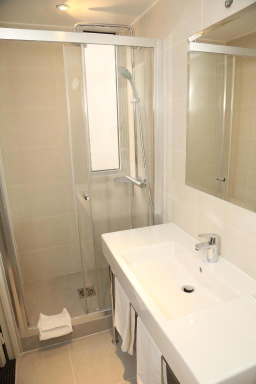 Standard Double Room,421992612:JPEG