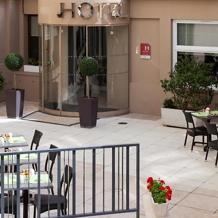 Timhotel Opéra Blanche Fontaine-2